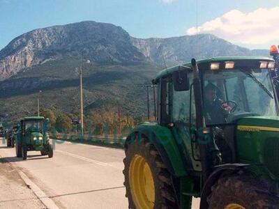 Στη γέφυρα του Ευήνου οι αγρότες της Ναυ...