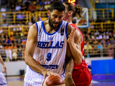 Πένθος για τον Γιάννη Μπουρούση - Πέθανε...