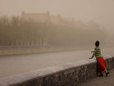 Αμμοθύελλα πλήττει την Κίνα- Επιδεινώνετ...
