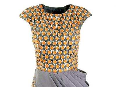 Οι επώνυμοι ανοίγουν τις ντουλάπες τους ...