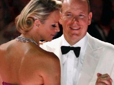 ΔΕΙΤΕ τα "γαλαζοαίματα" δίδυμα...