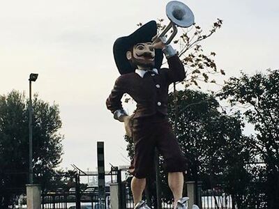 Άλλος ένας ωραίος μπάστακας στο κέντρο τ...