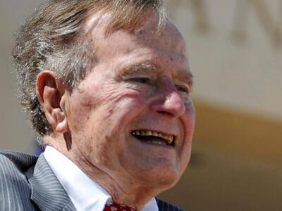 Ο πρώην πρόεδρος Τζορτζ Μπους ο πρεσβύτε...