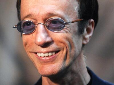 Σε κώμα ο τραγουδιστής Ρόμπιν Γκιμπ των Bee Gees