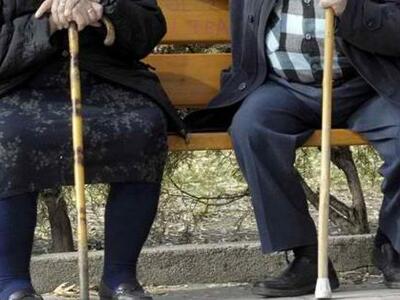 Καλάβρυτα: Δάκρυα συγκίνησης στο γηροκομ...