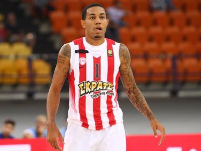 Μπάσκετ: Σε υποχρεωτική άδεια από τον Ολ...