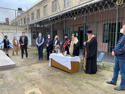 Δημόσιες ευχαριστίες του Σχολείου Δεύτερ...