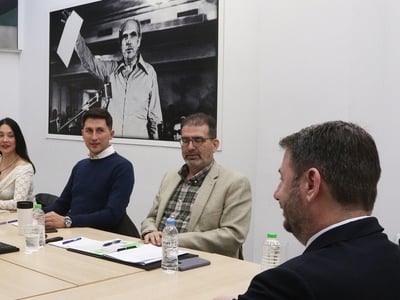 Ανδρουλάκης: Δεν αξίζει στον ελληνικό λα...