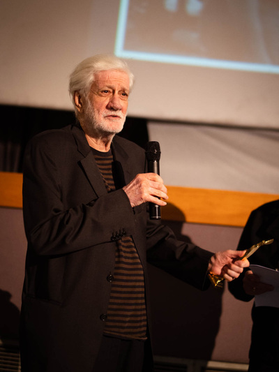 Ο σκηνοθέτης Δημήτρης Μακρής.