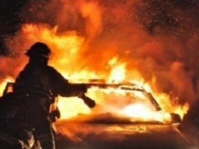 Στις φλόγες τυλίχθηκε αυτοκίνητο τα ξημερώματα