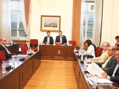 ΤΩΡΑ: Ο Π. Ψυχάρης στην Εξεταστική για τ...