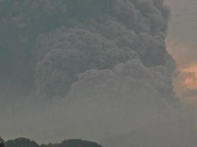 Χιλιάδες εκτοπισμένοι μετά από έκρηξη το...