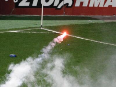 Συνελήφθη ο 36χρονος που έριξε φωτοβολίδ...