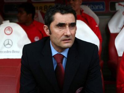 Μένει ο Βαλβέρδε στον Ολυμπιακό 