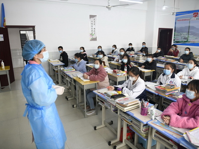 Ισπανία-Κορωνοϊός: Οργή με το άνοιγμα τω...