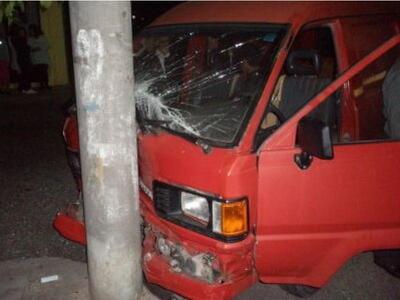 Αγρίνιο: Καρφώθηκε πάνω στην κολώνα 