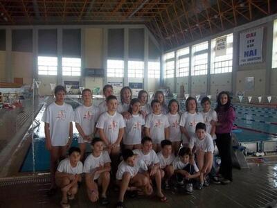 Η προαγωνιστική ομάδα κολυμβησης της ΝΕΠ στον Βόλο