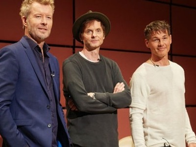 Η ποπ μπάντα των A-HA στη Μόσχα για συναυλία 