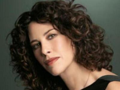 Δείτε την Ελευθερία Αρβανιτάκη με τα παι...