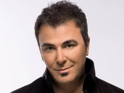 Ο Αντώνης Ρέμος απολογείται για το επίμα...