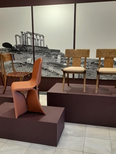 Η Stefanidou Tsoukala Gallery παρουσίασε...