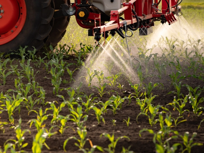 «Γεμάτο» φυτοφάρμακα το 70% των εδαφών τ...