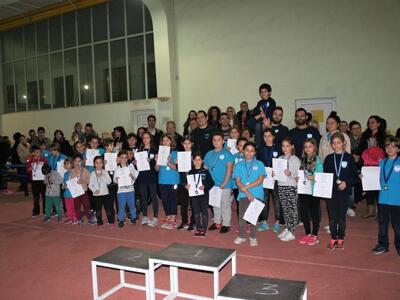 Γέμισε με μικρά παιδιά της Νίκης το κλει...