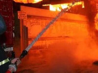 Πάτρα: Έπιασε φωτιά το σπίτι της και νοσ...