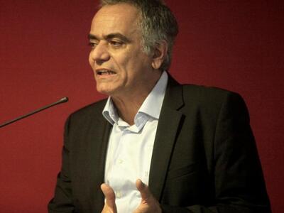 Σκουρλέτης για συμβασιούχους: " Oύτ...