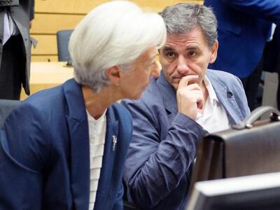 Μείωση του αφορολόγητου εξετάζει η κυβέρ...