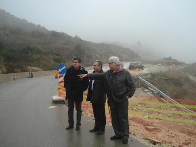 Αυτοψία για τις κατολισθήσεις στην επαρχ...