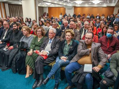 ΠΑΤΡΑ: Πλήθος "επωνύμων"! Ποιους είδαμε στην παρουσίαση βιβλίου του Φοίβου Καρακίτσου