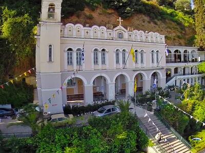 Γιορτάζει σήμερα η Παναγία Τρυπητή - Κορ...