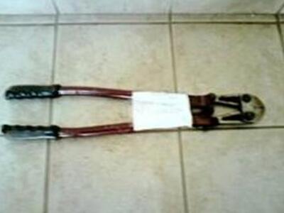 Πύργος: Έκλεβαν σε... δόσεις των εξοπλισ...