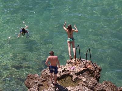Ζεστός, με ανέμους και άστατος ο καιρός ...