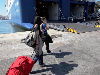 Μέτρα στα λιμάνια για την έξοδο των εκδρ...