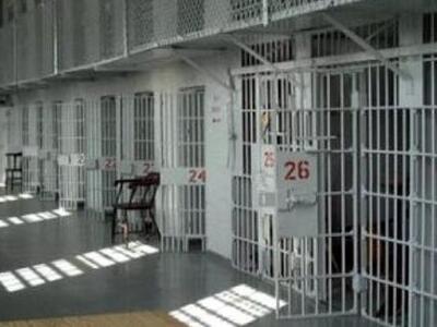 Aγρίνιο: 13 χρόνια φυλακή για το πιστολί...