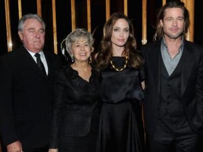 H Angelina Jolie κάνει άνοιγμα στα πεθερικά της