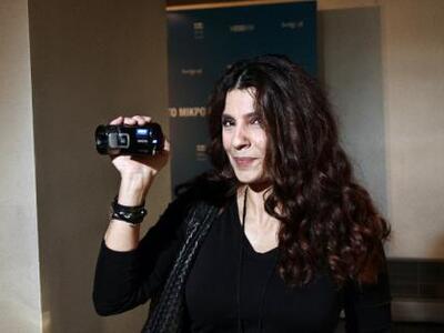 H Τσαπανίδου στο κόκκινο χαλί της Μπερλι...