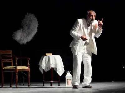 Το «Όνειρο ενός γελοίου» σε σκηνοθεσία Τ...