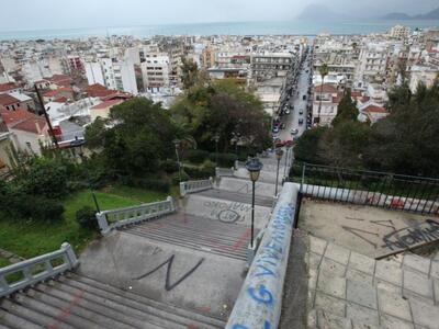 Δυτική Ελλάδα:Όργιο καταπάτησης στην ακί...