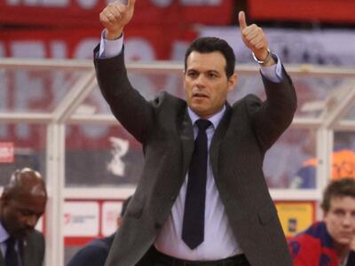 Μπάσκετ: Κατέκτησε και το πρωτάθλημα Ρωσ...