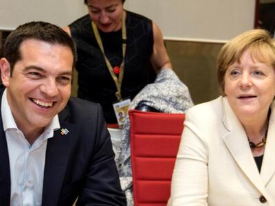 Financial Times: Δεν βλέπουν σημάδι συμφ...