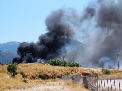 Πάτρα: Υπό έλεγχο η φωτιά στον καταυλισμ...