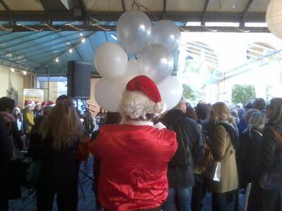 Ένα υπέροχο Χριστουγεννιάτικο παζάρι έστ...