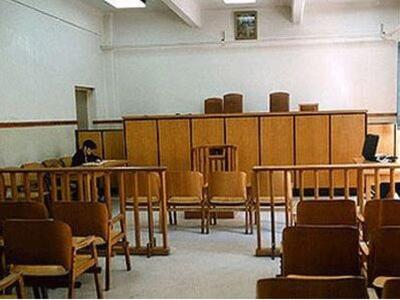 Κόρινθος: Κρατούμενος απέδρασε από το δικαστήριο
