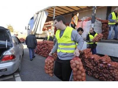 Οι παραγωγοί λαϊκών αγορρών θα μοιράσουν...