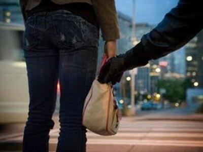 Πάτρα:Απίστευτο θράσος!'Της άρπαξε την τ...