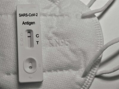 Πλαστά τεστ Covid-19 και γρίπης κυκλοφορ...