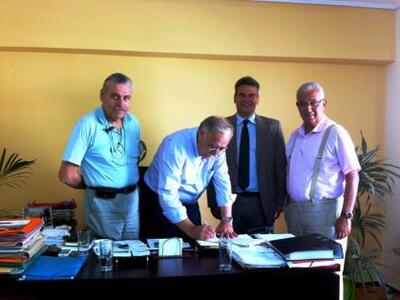 Μέτοχος στον Απόλλωνα και ο πρώην βουλευ...